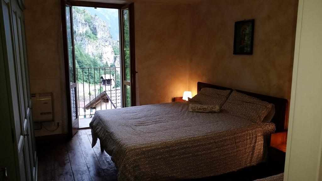 Casa Del Cirillo Apartment Ornica Luaran gambar